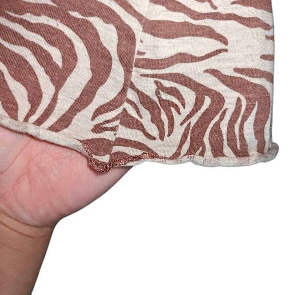 Kathryn Y2K Zebra Print Tie Front Sleeveless Top - Picture 4 of 5